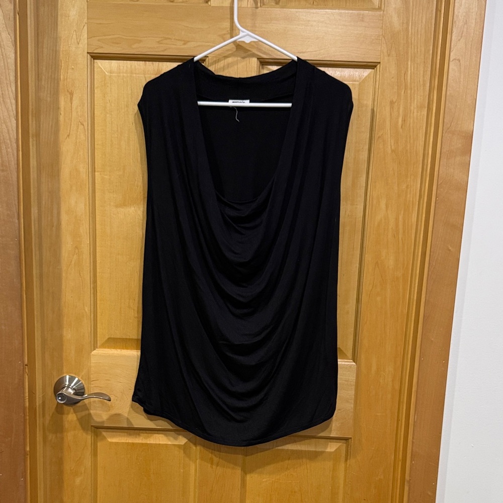 LA made black sleeveless draped top size XL